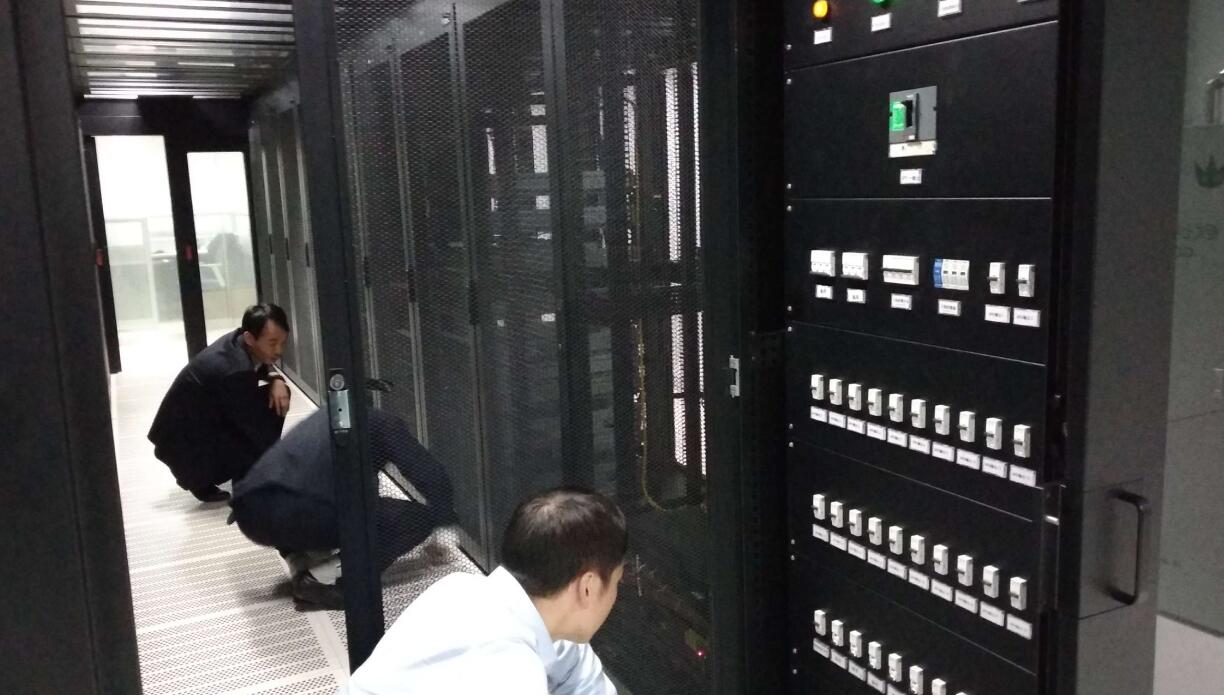 機房環境監控系統：數據中心的“數字守夜人”